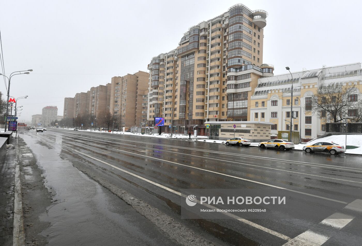 Дороги в Москве стали свободнее в связи с самоизоляцией