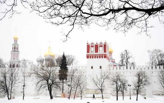 Снег в Москве