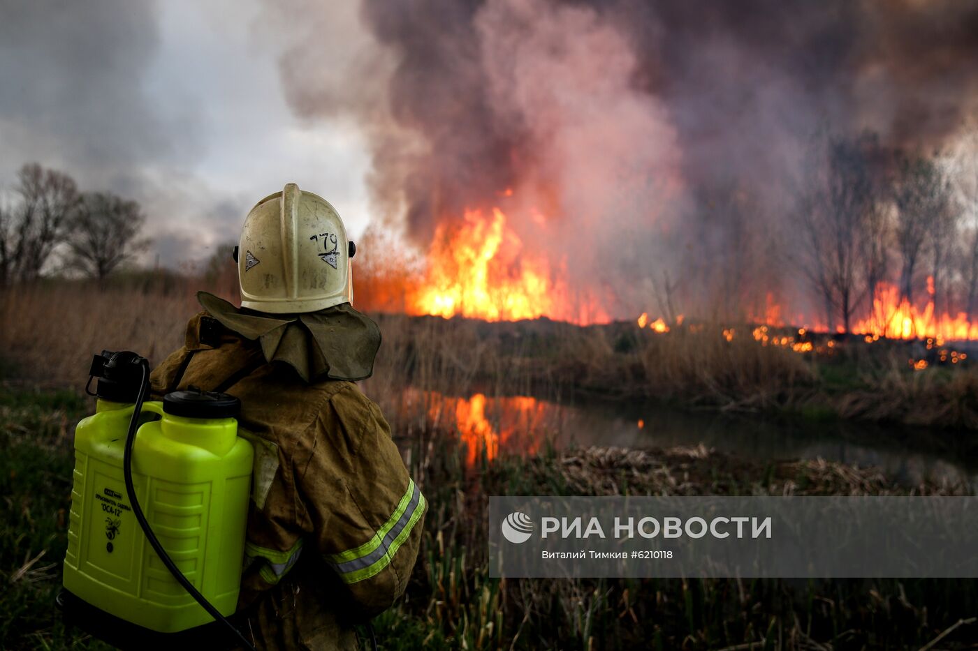 Возгорание камыша в Анапе