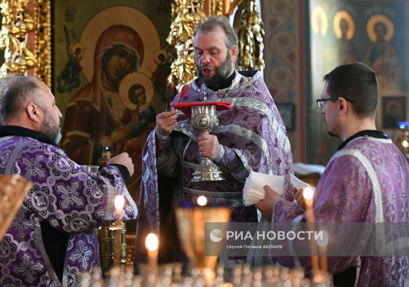 Литургия в храме Казанской иконы Божией Матери в Котельниках