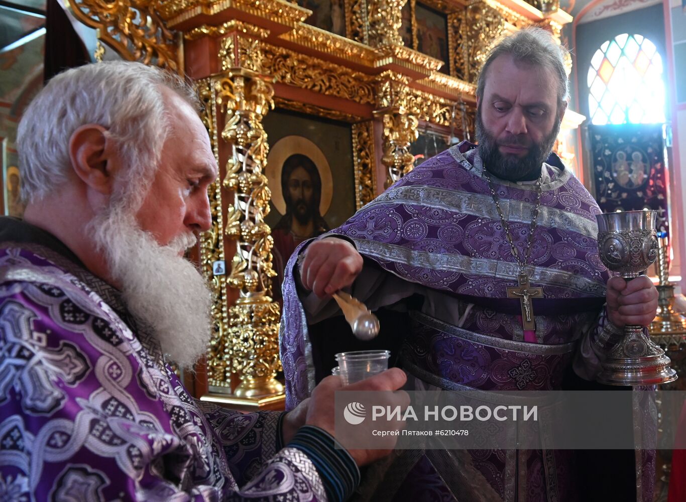 Литургия в храме Казанской иконы Божией Матери в Котельниках