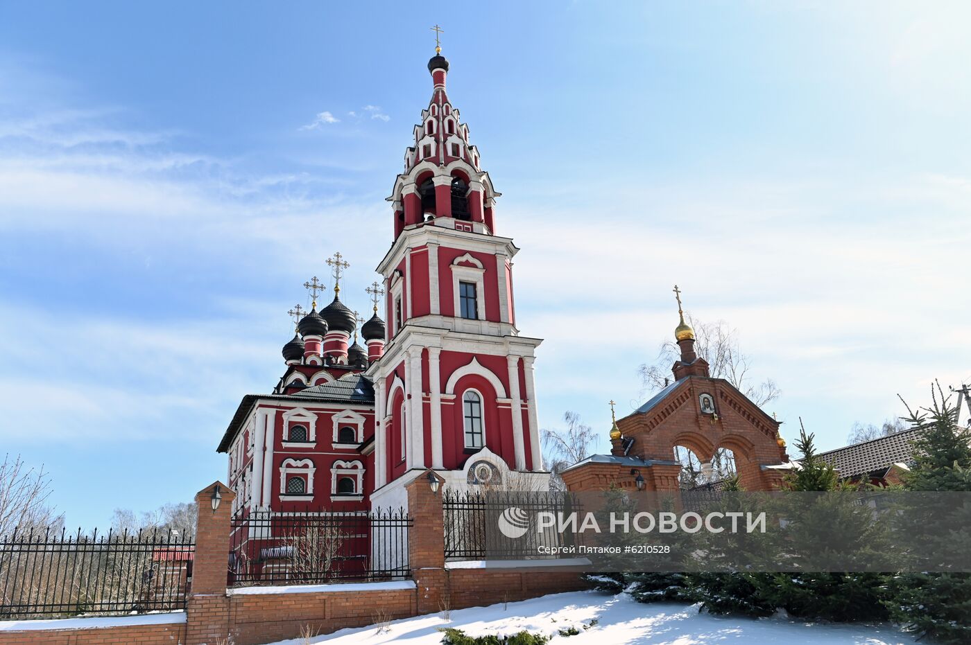 Литургия в храме Казанской иконы Божией Матери в Котельниках