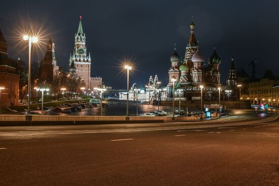 Москва во время режима самоизоляции жителей