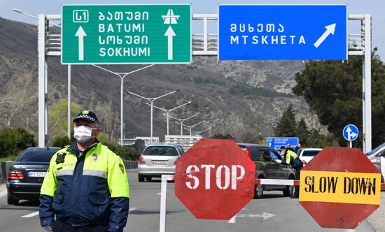 Блокпост на въезде в Тбилиси