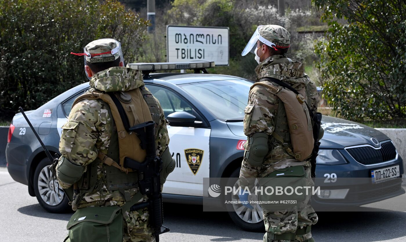 Блокпост на въезде в Тбилиси