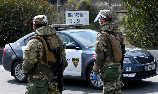 Блокпост на въезде в Тбилиси