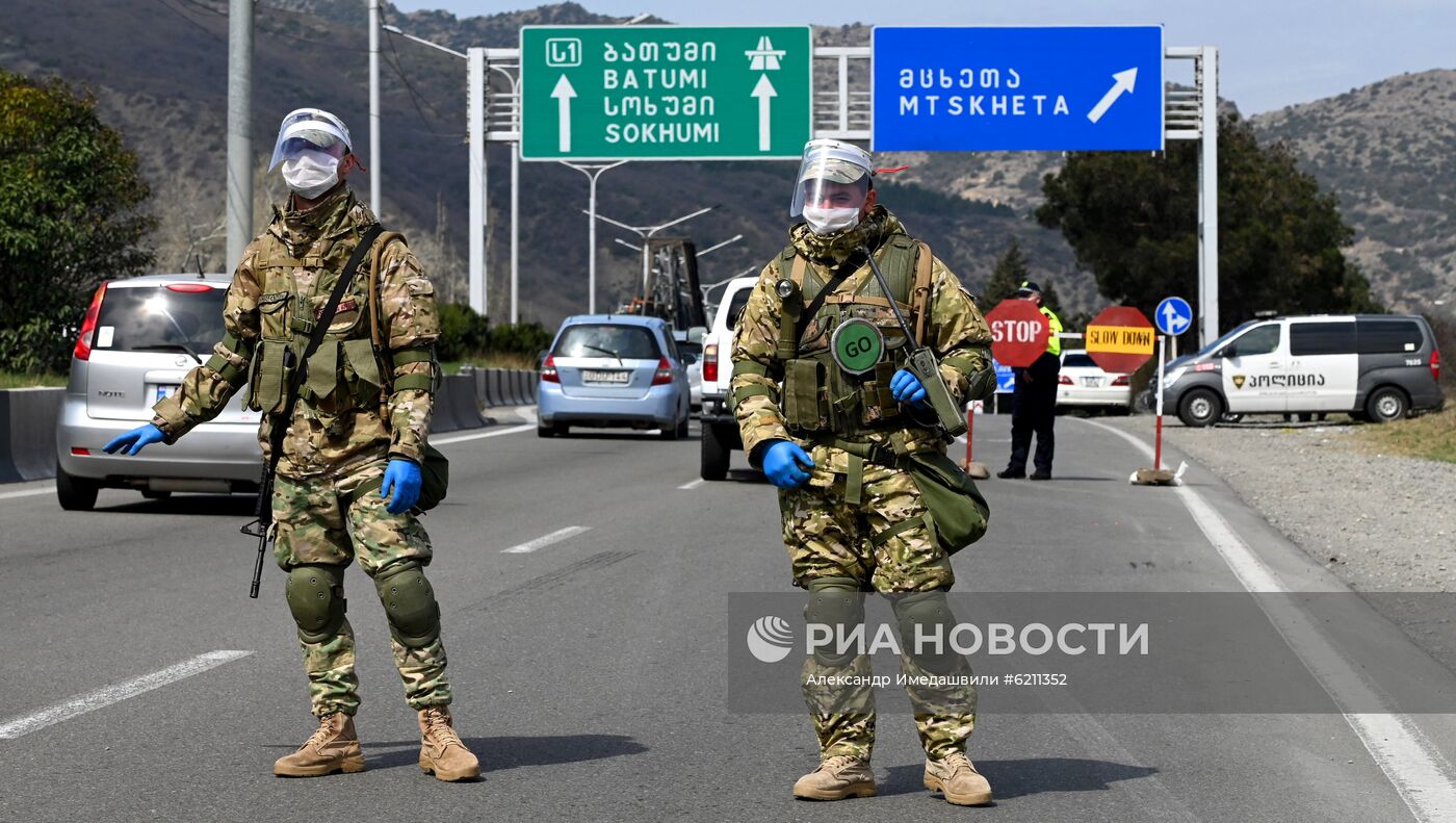 Блокпост на въезде в Тбилиси