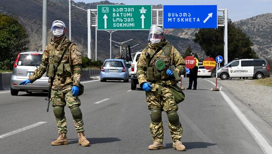 Блокпост на въезде в Тбилиси