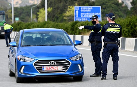 Блокпост на въезде в Тбилиси