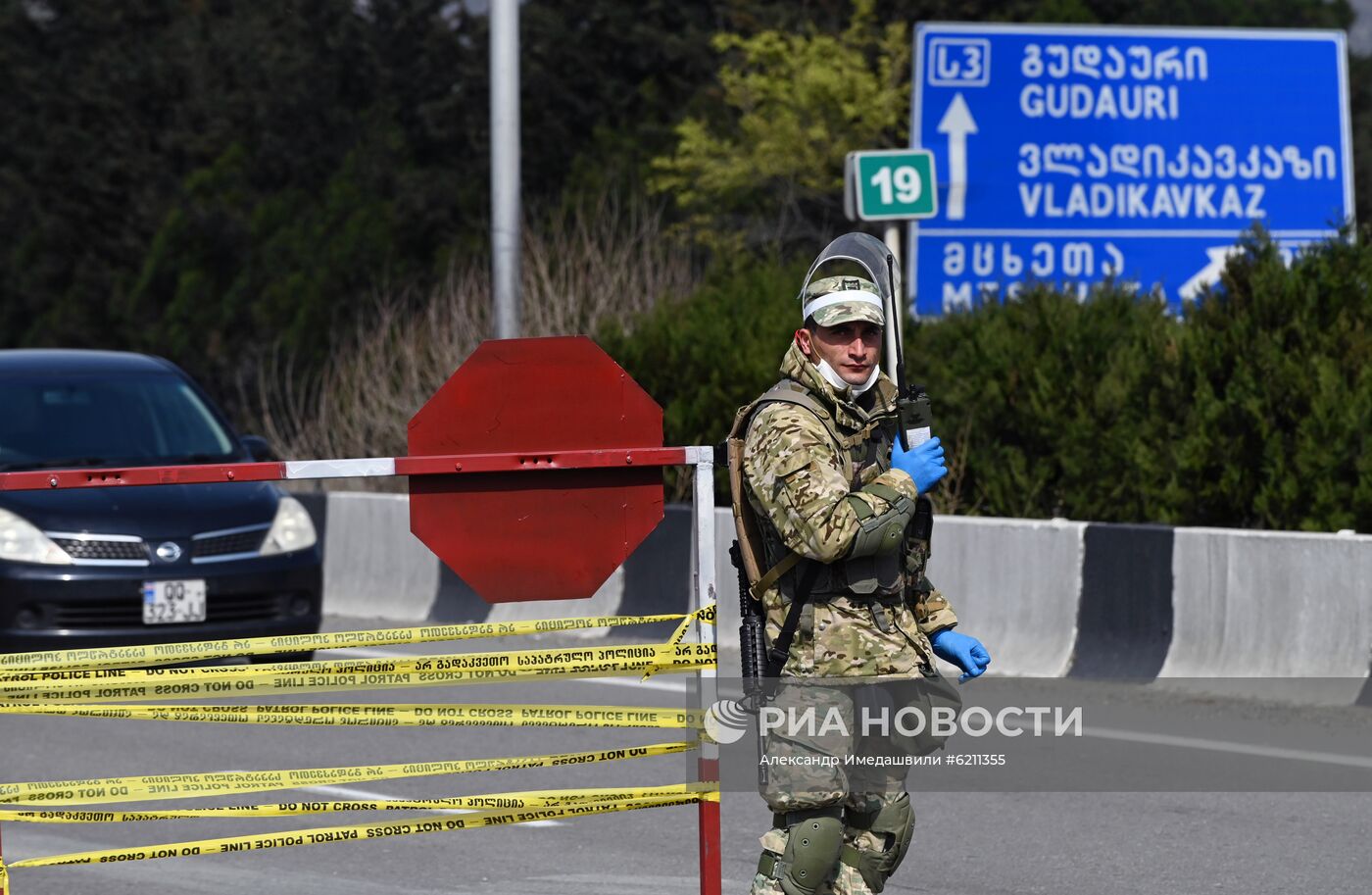 Блокпост на въезде в Тбилиси