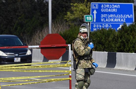 Блокпост на въезде в Тбилиси