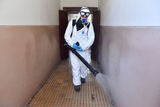 Дезинфекция общественного пространства на Украине в связи с коронавирусом