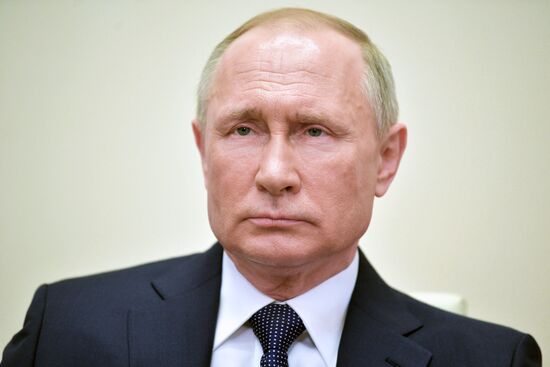 Президент РФ В. Путин выступил с обращением к гражданам