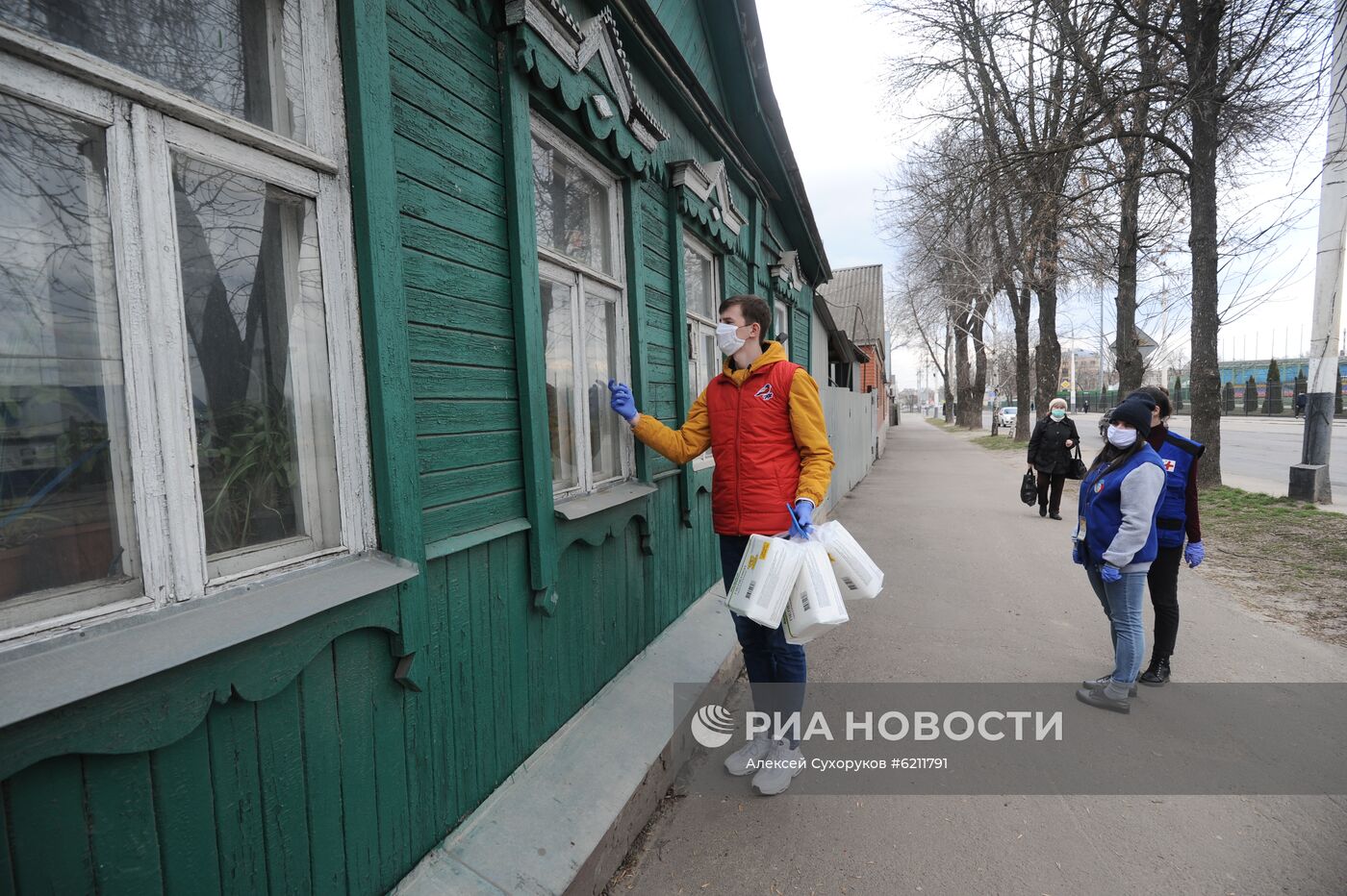 Работа волонтерских центров в городах России