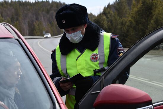 Работа сотрудников ГИБДД в Чите