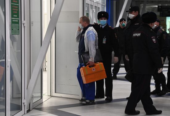 Пассажиры рейса из Бангкока в Новосибирск направлены на карантин в обсерваторы