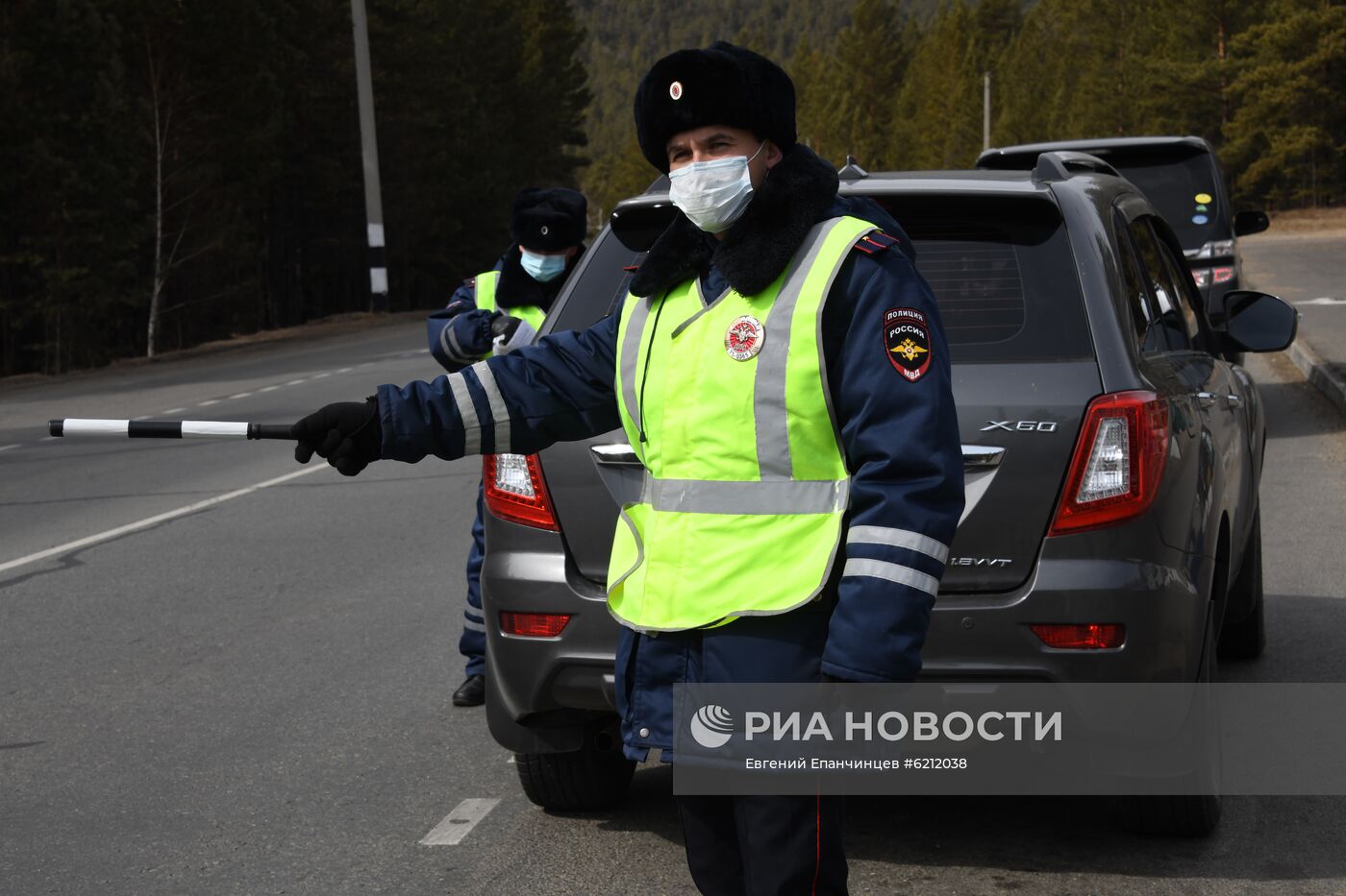 Работа сотрудников ГИБДД в Чите