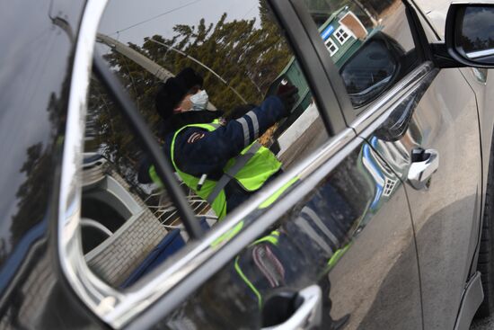 Работа сотрудников ГИБДД в Чите