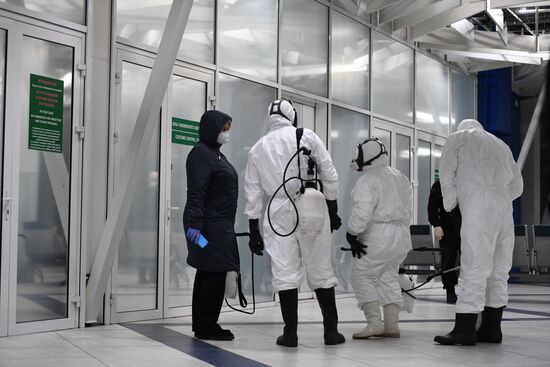 Пассажиры рейса из Бангкока в Новосибирск направлены на карантин в обсерваторы