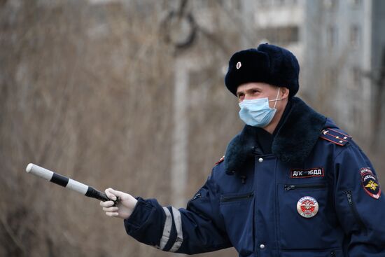 Работа сотрудников ГИБДД в Чите