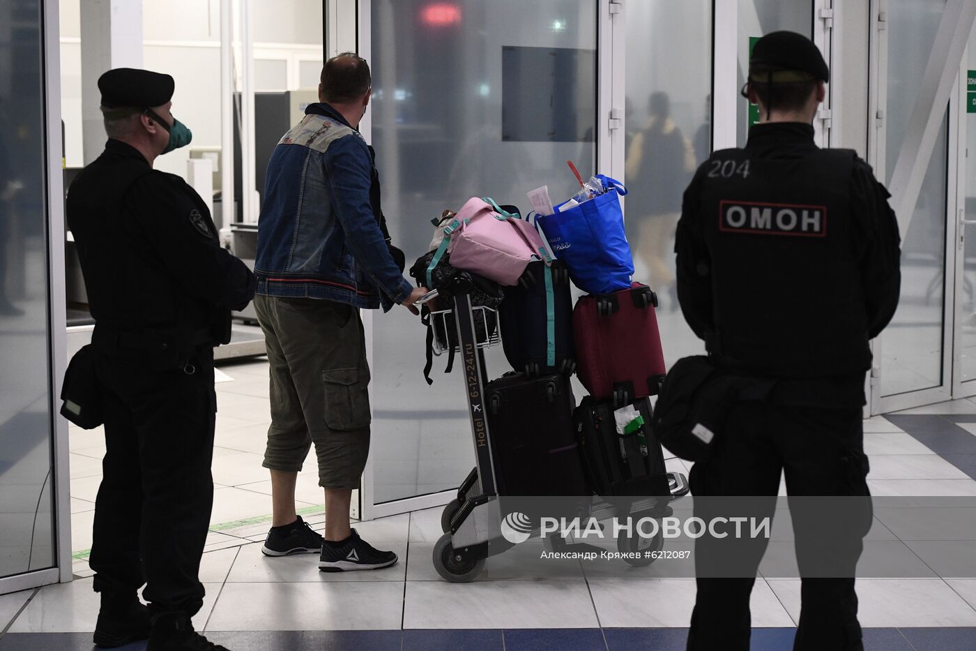 Пассажиры рейса из Бангкока в Новосибирск направлены на карантин в обсерваторы