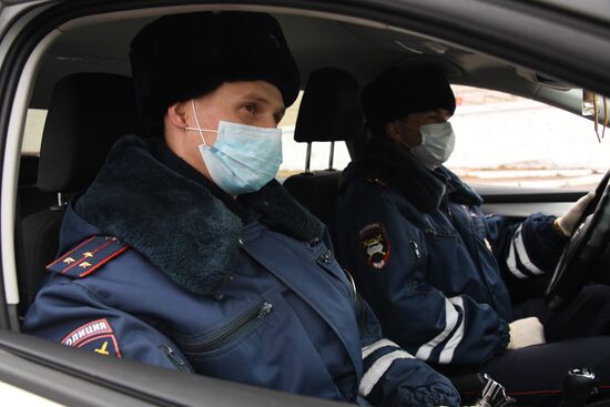 Работа сотрудников ГИБДД в Чите