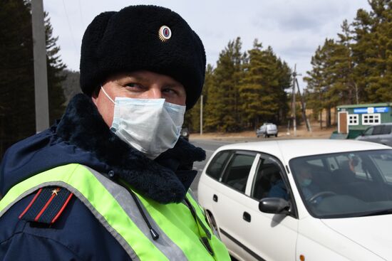 Работа сотрудников ГИБДД в Чите