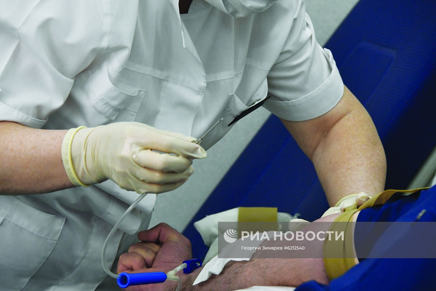 Сдача крови медицинскими специалистами Краснодара