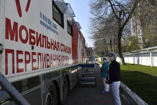 Сдача крови медицинскими специалистами Краснодара