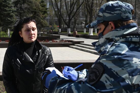 В Ростове-на-Дону правоохранительные органы следят за соблюдением режима самоизоляции