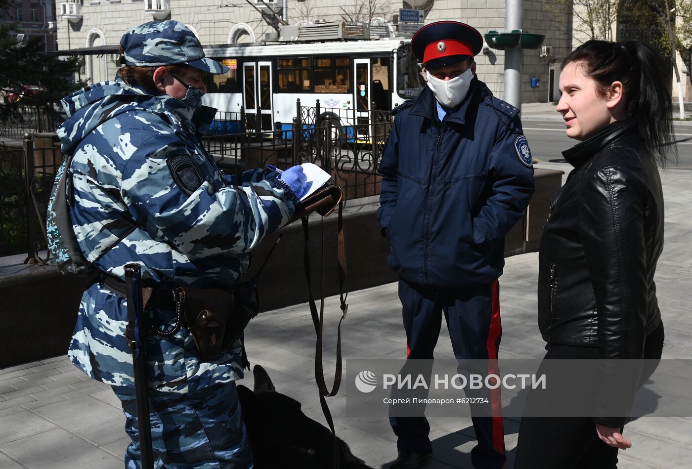 В Ростове-на-Дону правоохранительные органы следят за соблюдением режима самоизоляции