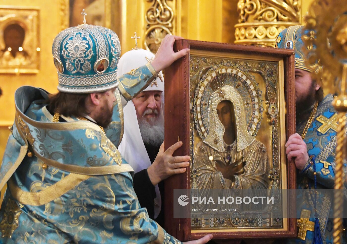 Патриаршее служение в Елоховском соборе