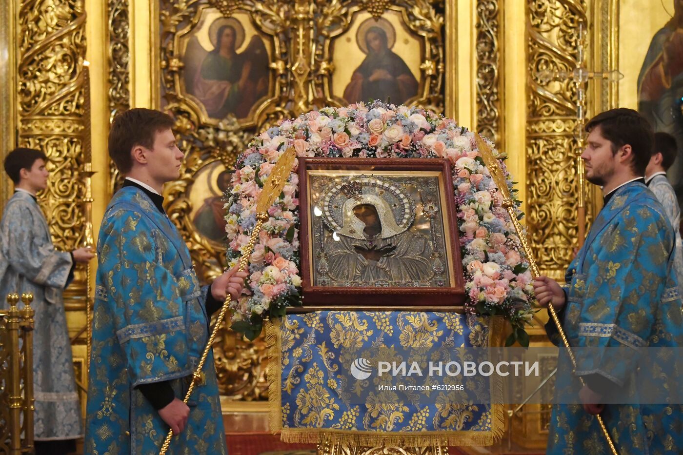 Патриаршее служение в Елоховском соборе
