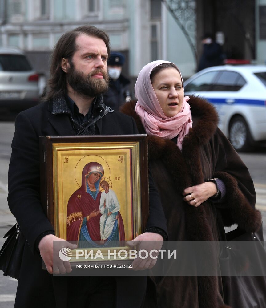 Патриаршее служение в Елоховском соборе