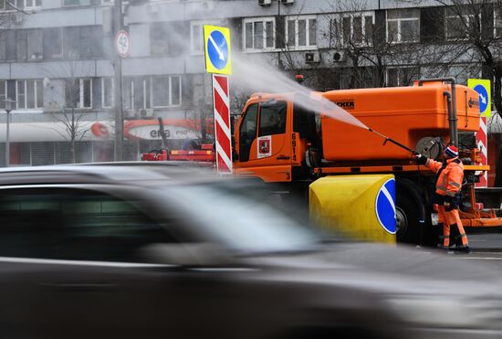 Мойка дорог и тротуаров в Москве