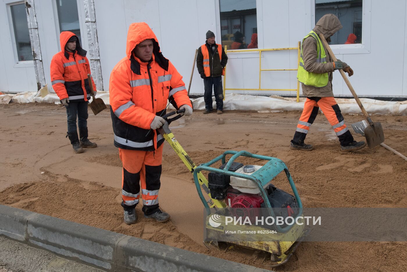 Продолжается строительство инфекционной больницы в Новой Москве