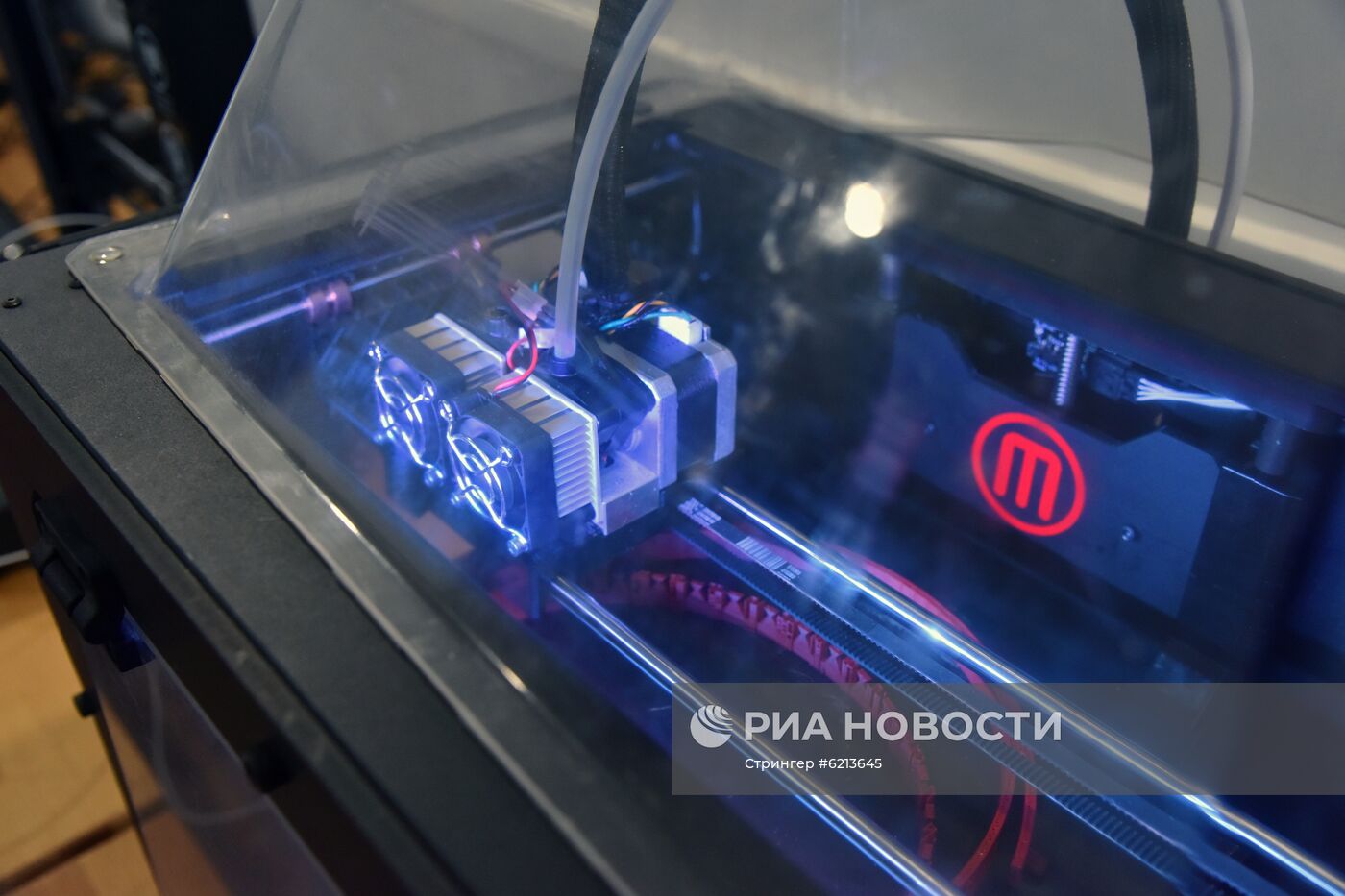Во Львове на 3D-принтере начали печатать мединвентарь для борьбы с коронавирусом