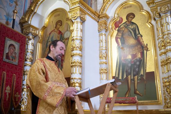 Онлайн - трансляция Божественной литургии в Сочи