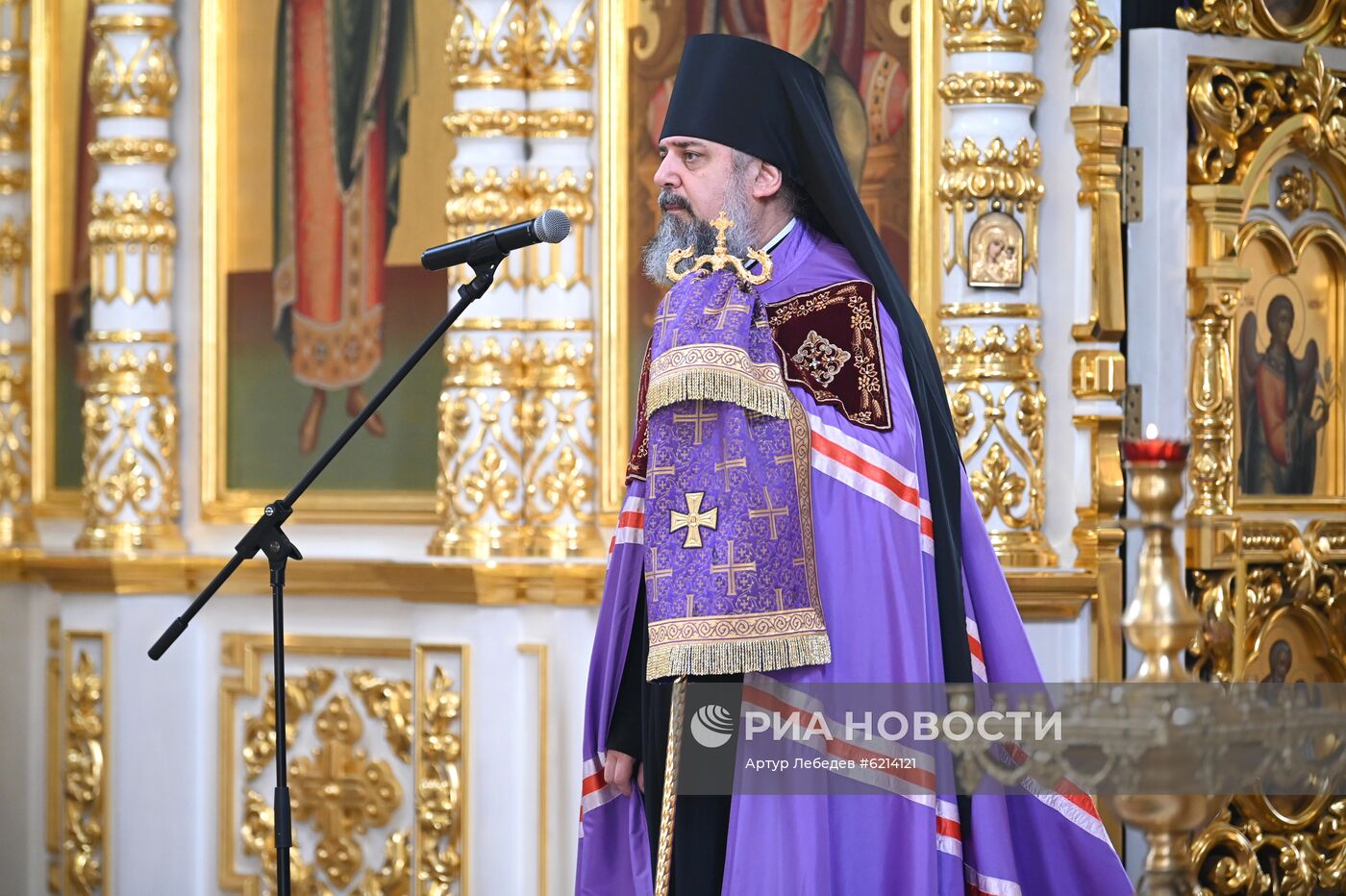 Онлайн - трансляция Божественной литургии в Сочи