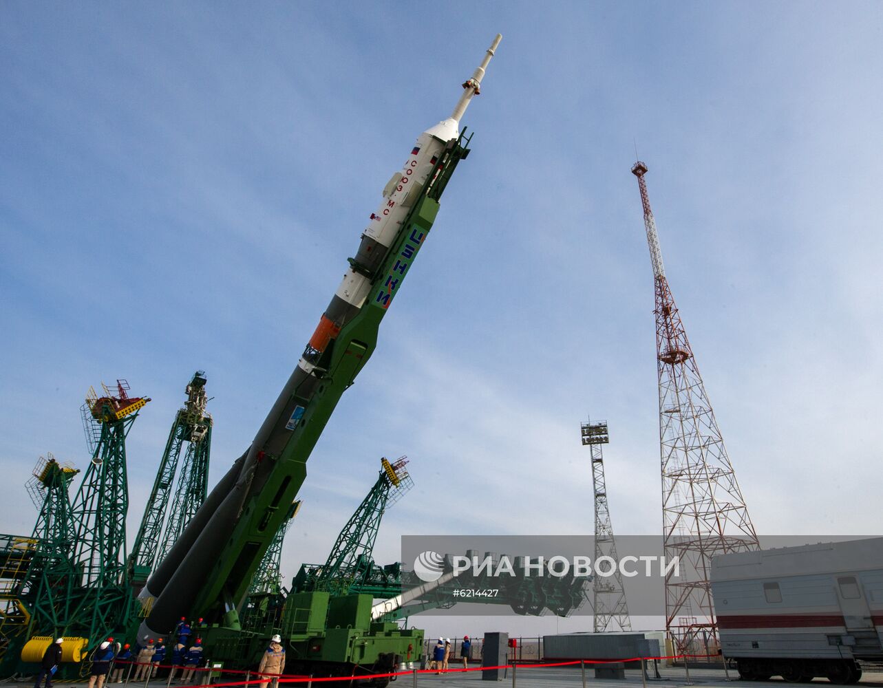 Вывоз РН "Союз-2.1а" на стартовый комплекс площадки № 31