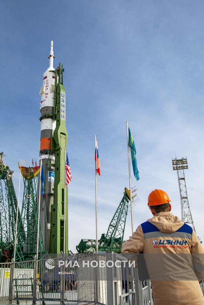 Вывоз РН "Союз-2.1а" на стартовый комплекс площадки № 31