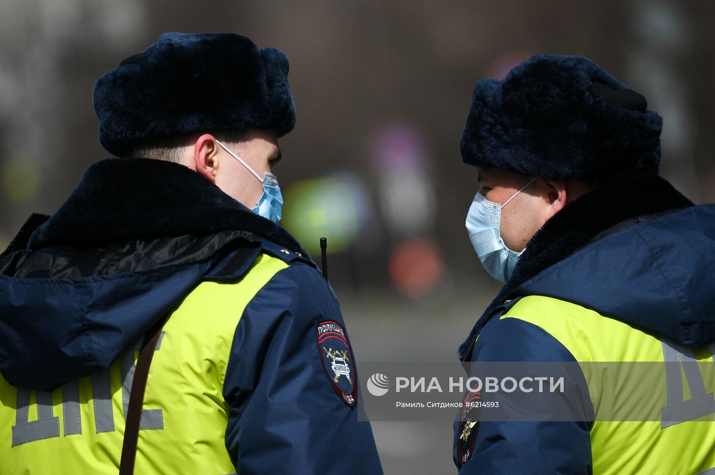 Работа сотрудников ГИБДД в Москве 