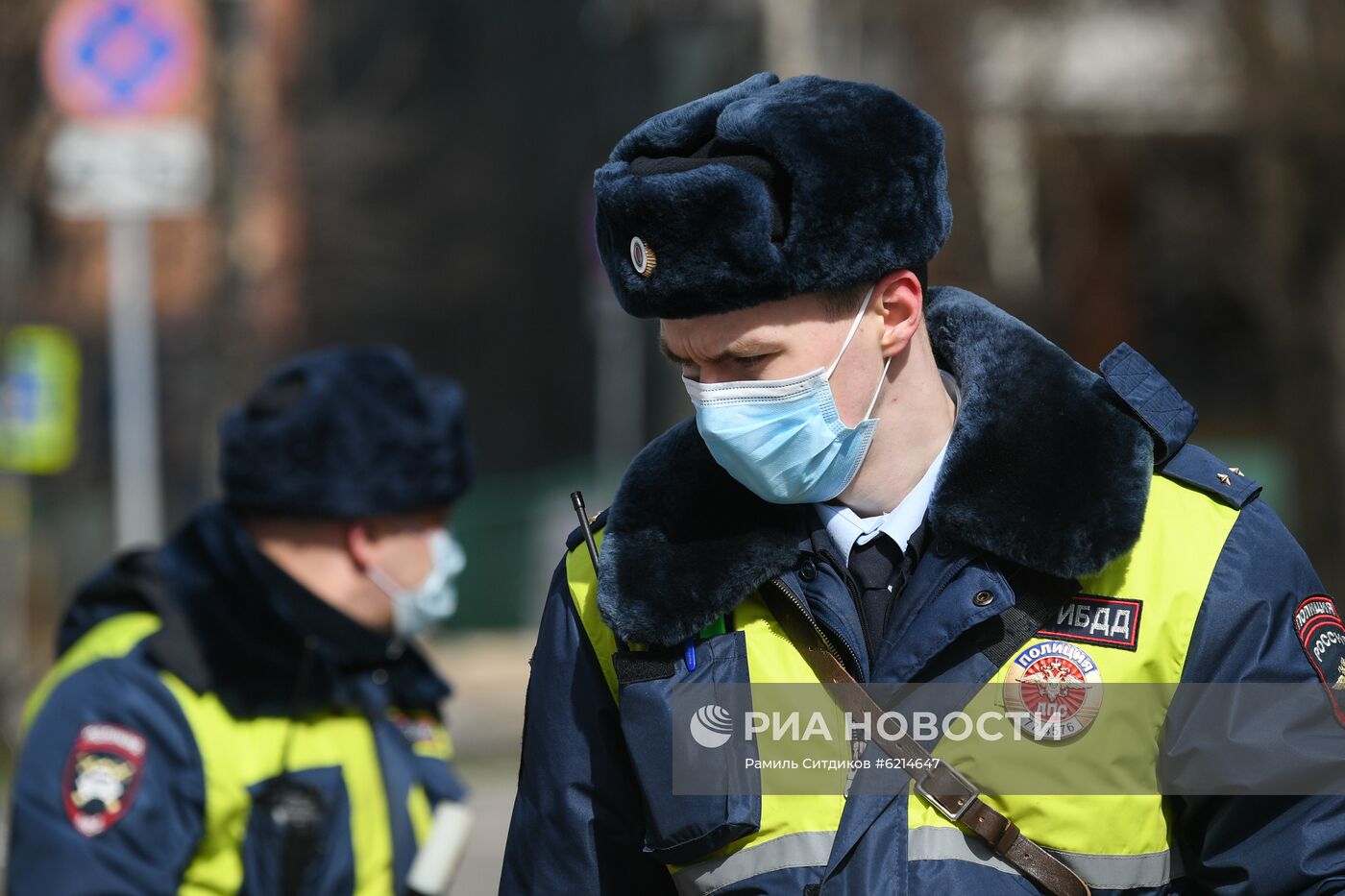 Работа сотрудников ГИБДД в Москве 