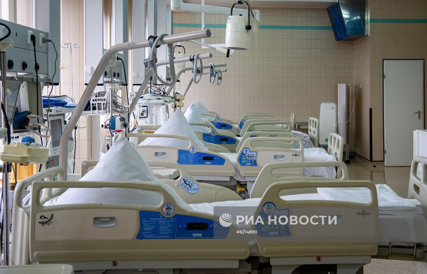 Стационар для лечения пожилых пациентов с коронавирусом открылся в Москве