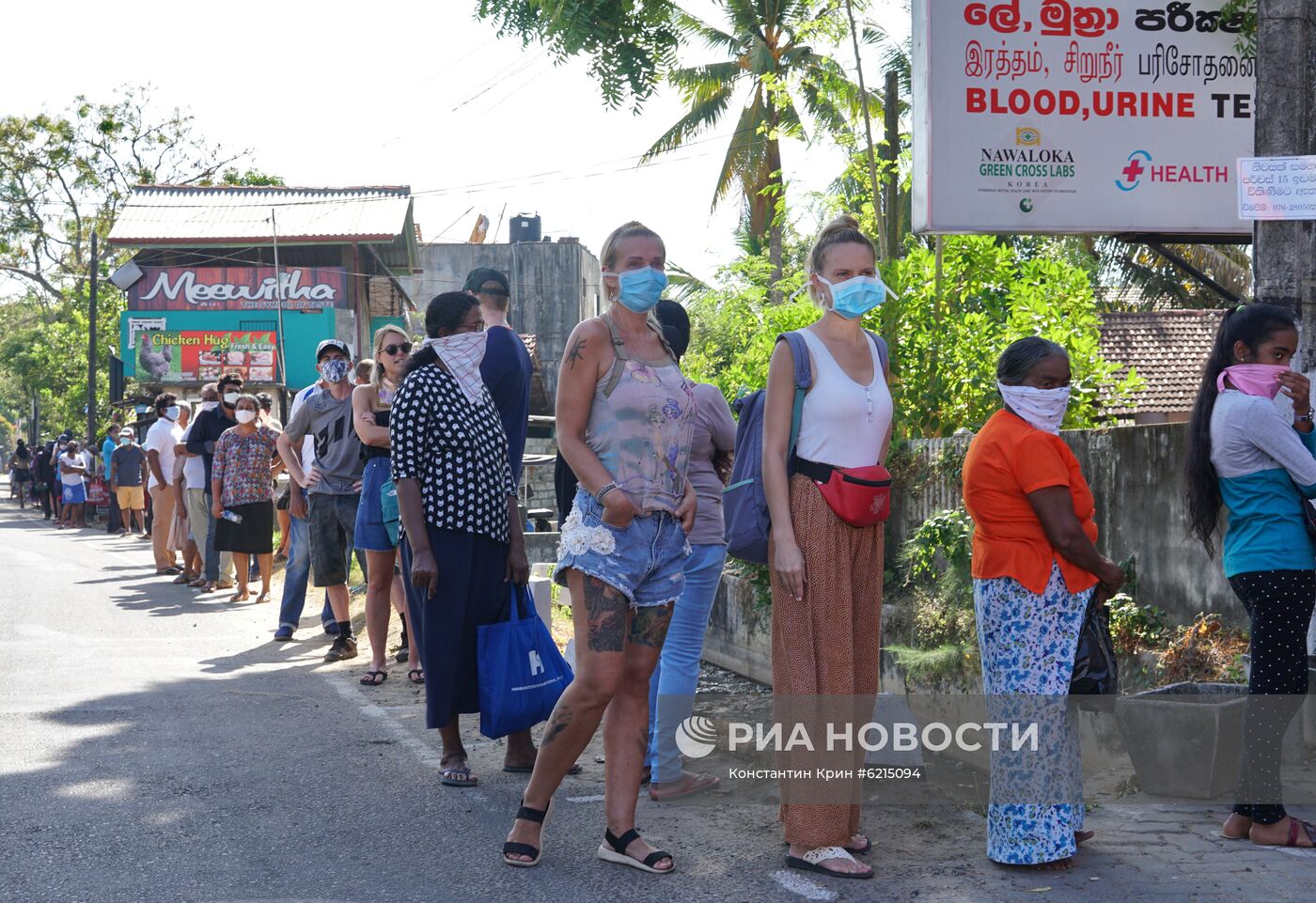 Российские туристы вынуждены продлить пребывание в Шри-Ланке в связи с коронавирусом