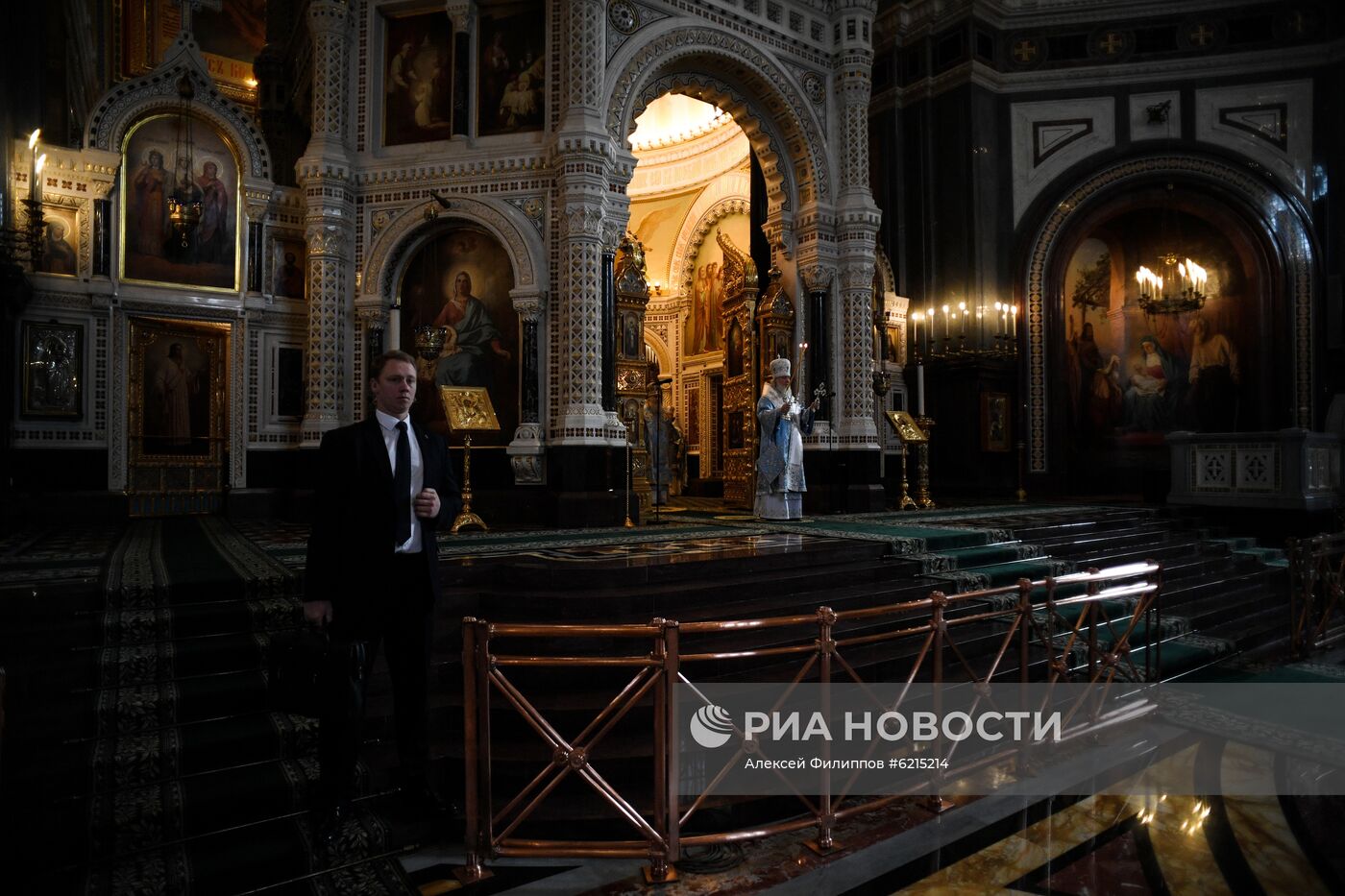 Божественная литургия в праздник Благовещения Пресвятой Богородицы