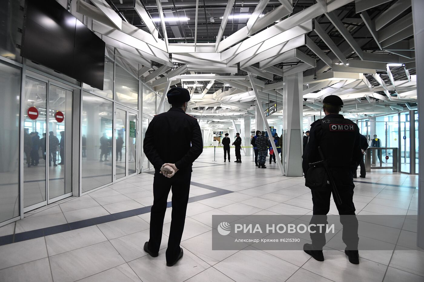 Россия возобновила авиарейсы для вывоза своих граждан из других стран