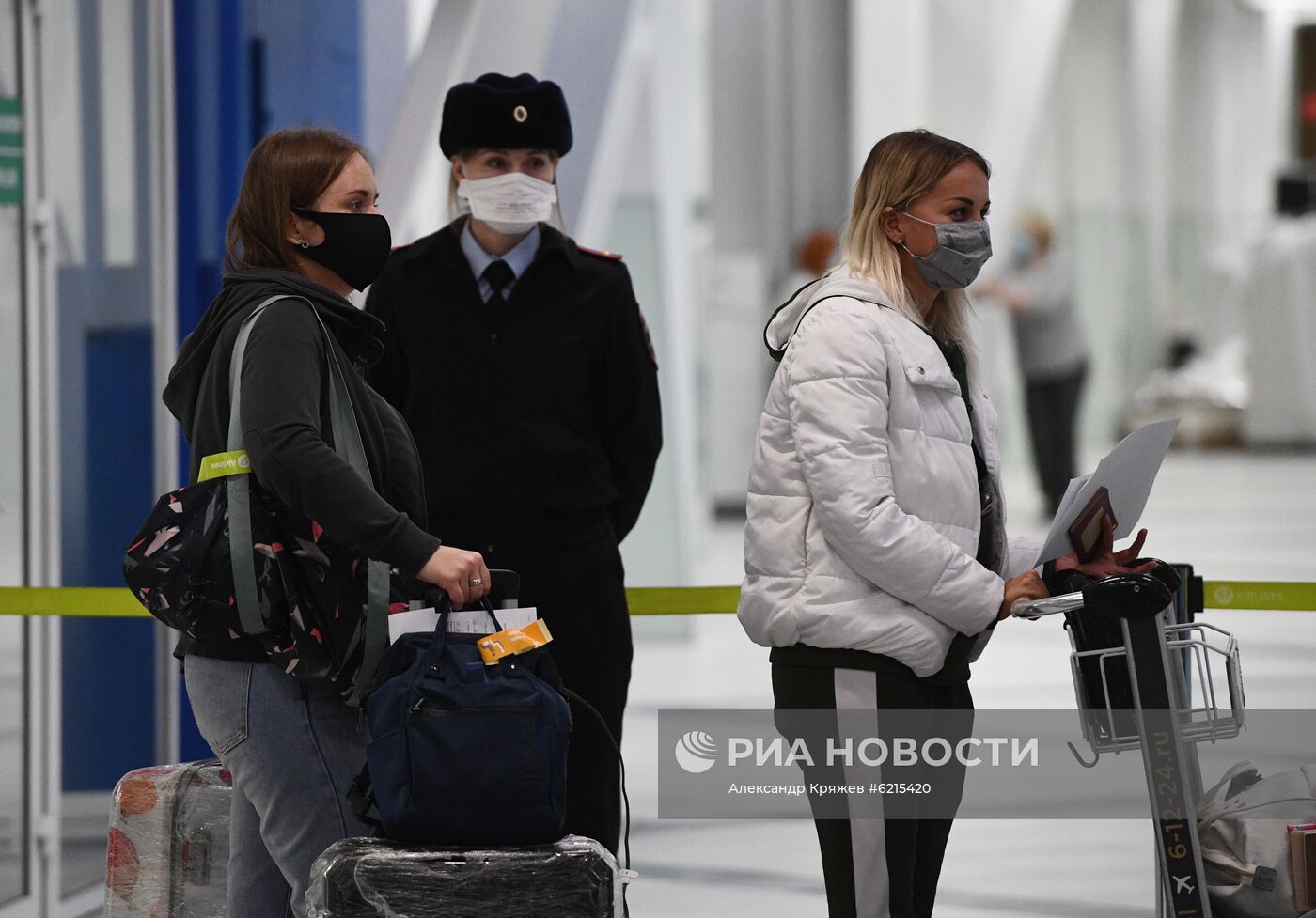 Россия возобновила авиарейсы для вывоза своих граждан из других стран