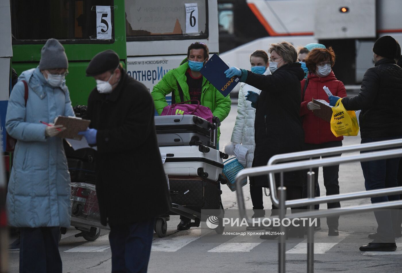 Россия возобновила авиарейсы для вывоза своих граждан из других стран