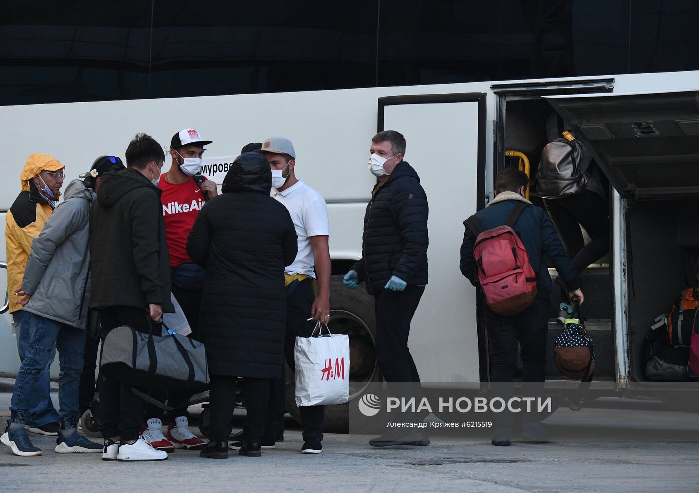 Россия возобновила авиарейсы для вывоза своих граждан из других стран